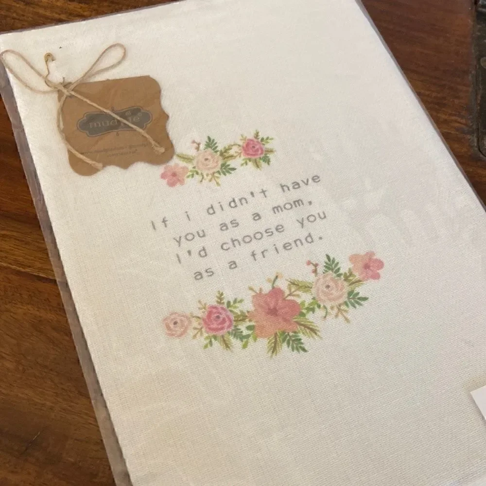 Mud Pie Floral Garland‎ Towel, NWT Mom Mother’s Day Best Friend Love Gift